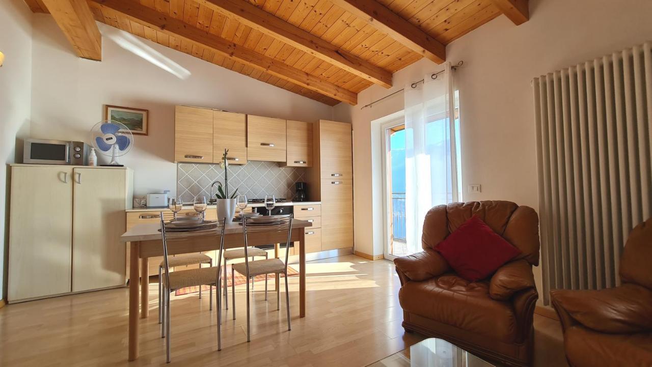 Casa Elka Residence Lake View And Pool By Garda Domus Mea Pieve  Zewnętrze zdjęcie