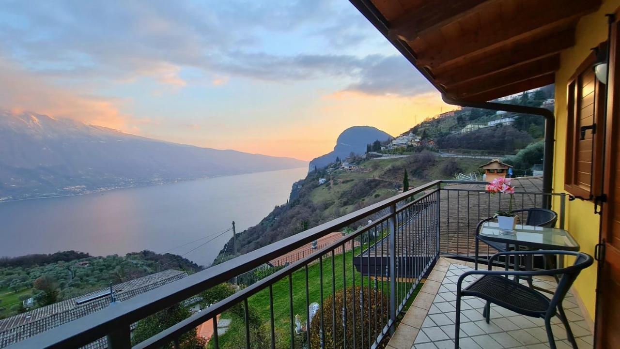 Casa Elka Residence Lake View And Pool By Garda Domus Mea Pieve  Zewnętrze zdjęcie