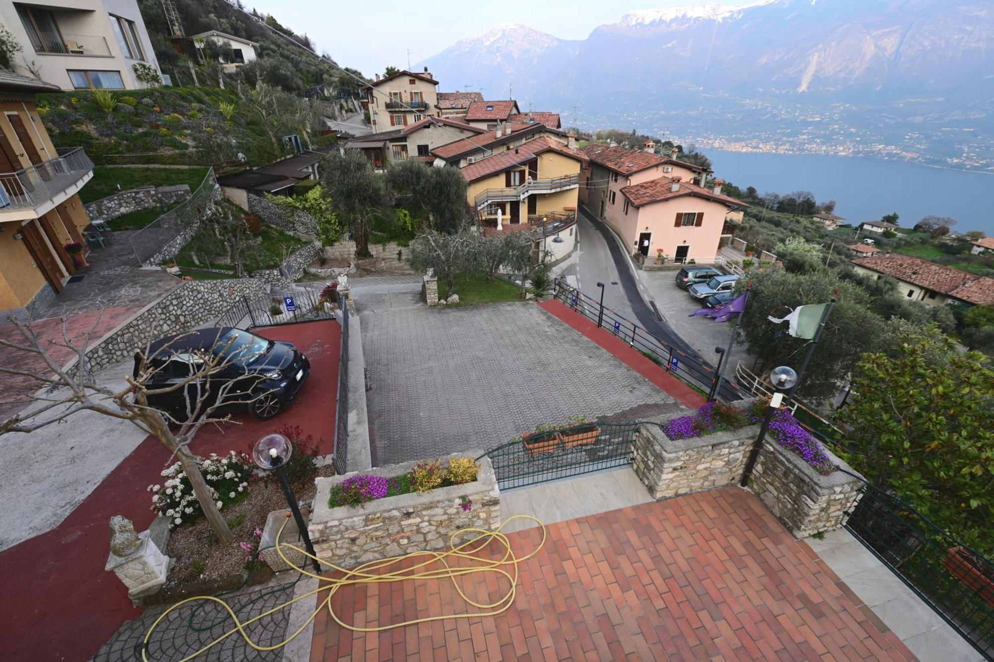 Casa Elka Residence Lake View And Pool By Garda Domus Mea Pieve  Zewnętrze zdjęcie